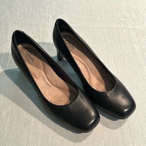 Clark’s Collection Adriel Viola Women’s Black Heels Size 8.5 Like new condition